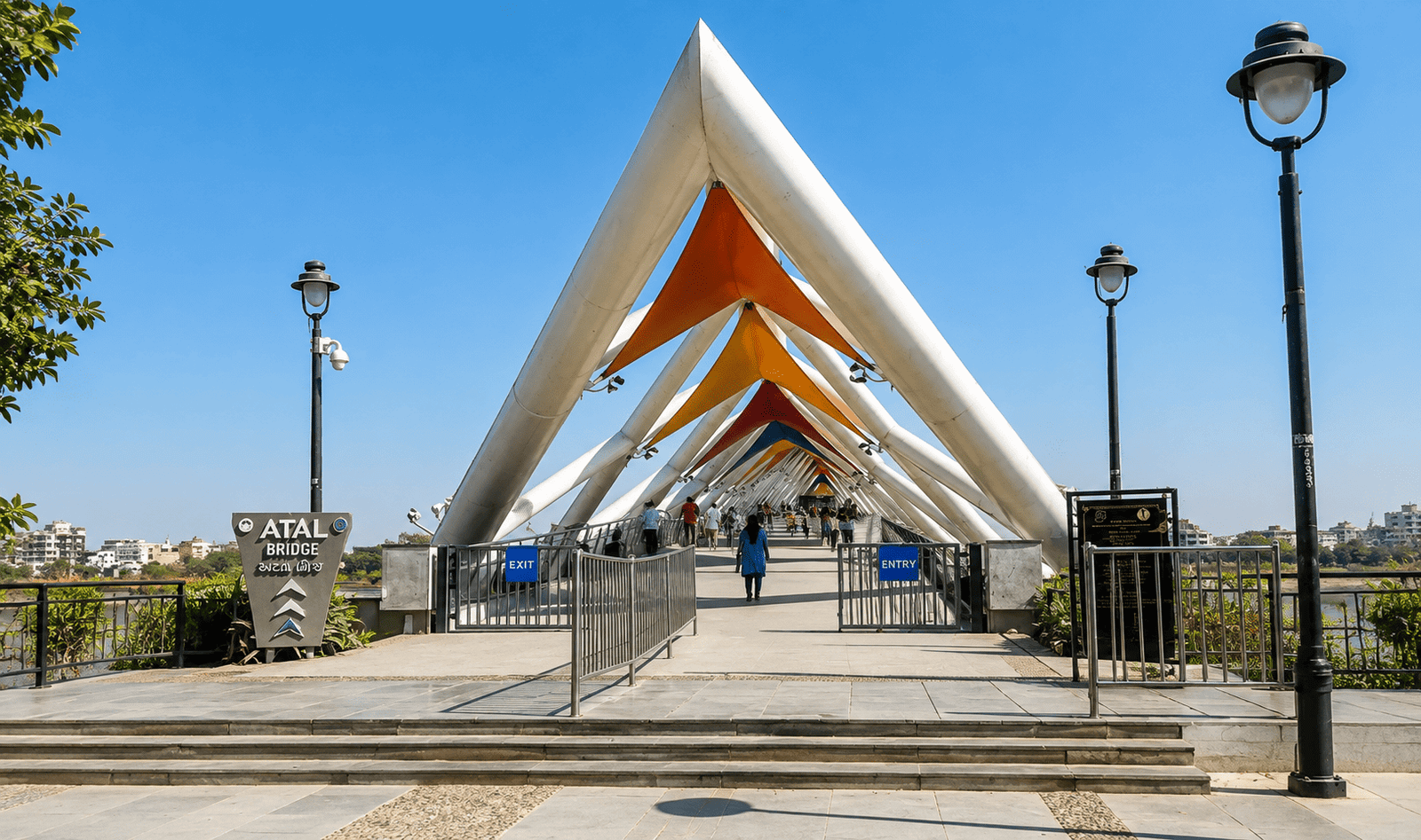 Luxury Travel Bus